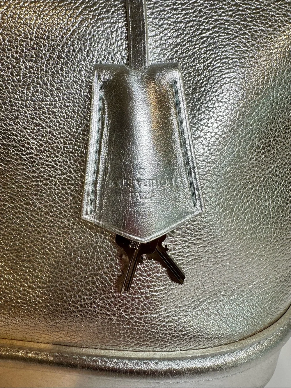 Louis Vuitton Suhali Lockit PM In Metallic Silver Leather